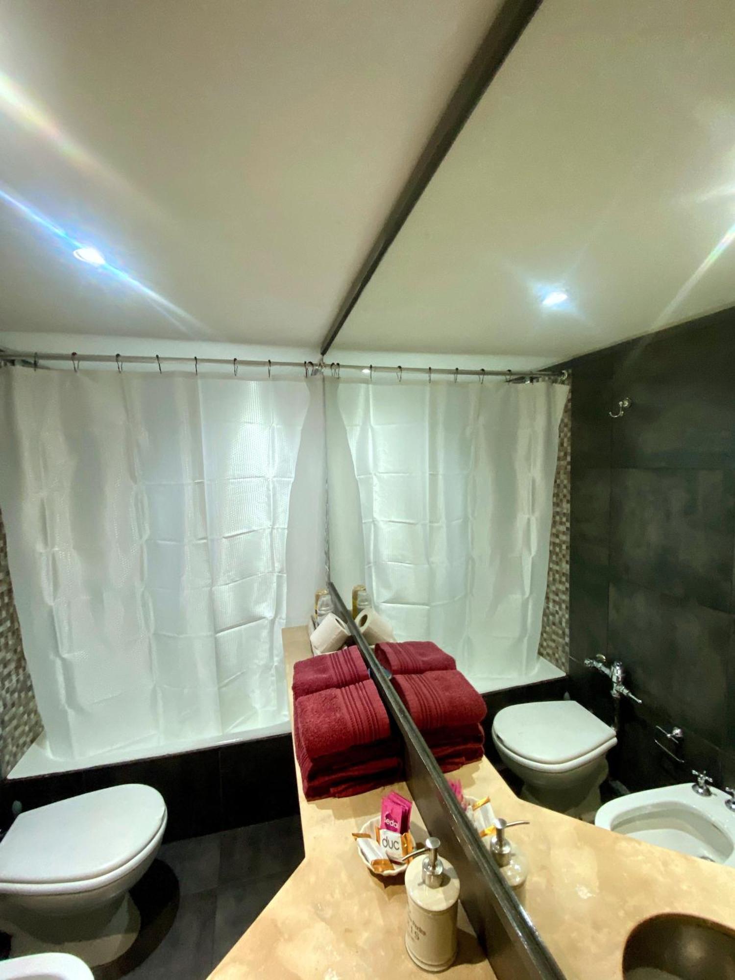 Reina Obelisco, Appartement *